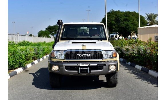 Buy Import Toyota Land Cruiser Beige Car in Import - Dubai in Namibia Buy Import Toyota Land Cruiser Beige Car in Import - Dubai in Namibia