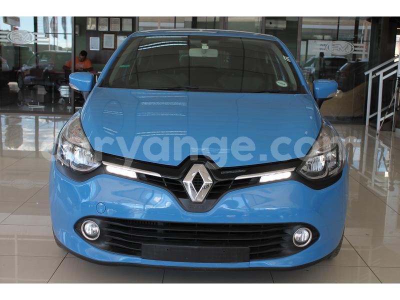 Big with watermark renault clio namibia windhoek 10488