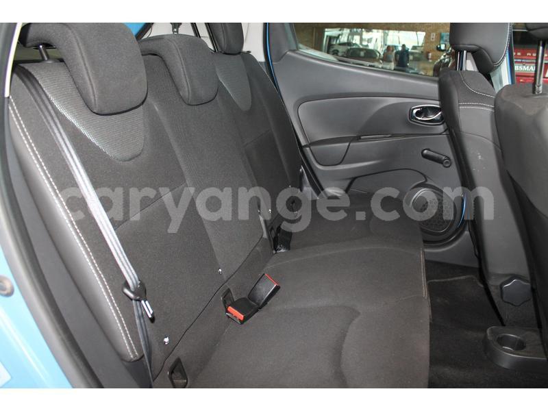 Big with watermark renault clio namibia windhoek 10488