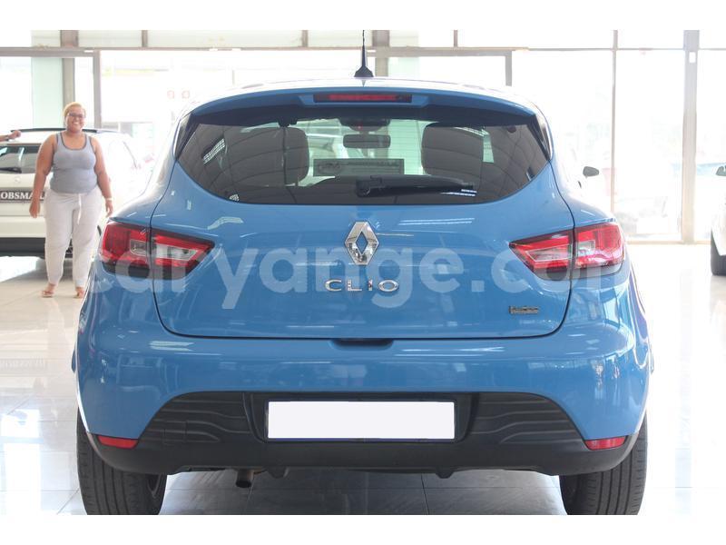 Big with watermark renault clio namibia windhoek 10488