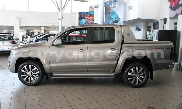 Buy Used Volkswagen Amarok Silver Car in Grootfontein in Namibia Buy Used Volkswagen Amarok Silver Car in Grootfontein in Namibia