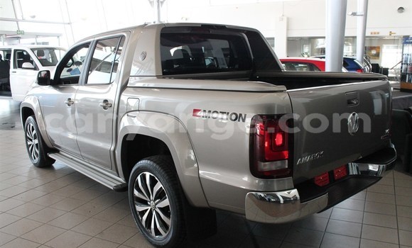 Buy Used Volkswagen Amarok Silver Car in Grootfontein in Namibia Buy Used Volkswagen Amarok Silver Car in Grootfontein in Namibia