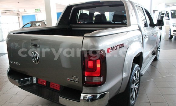 Buy Used Volkswagen Amarok Silver Car in Grootfontein in Namibia Buy Used Volkswagen Amarok Silver Car in Grootfontein in Namibia