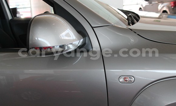 Buy Used Volkswagen Amarok Silver Car in Grootfontein in Namibia Buy Used Volkswagen Amarok Silver Car in Grootfontein in Namibia