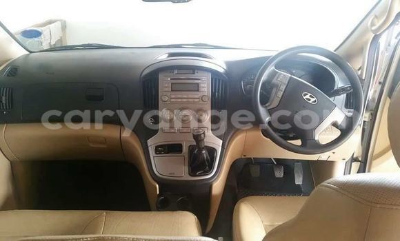 Buy New Hyundai Accent White Car in Windhoek in Namibia Buy New Hyundai Accent White Car in Windhoek in Namibia