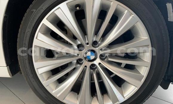 Acheter Occasion Voiture BMW 5–Series Blanc à Oshakati, Namibie Acheter Occasion Voiture BMW 5–Series Blanc à Oshakati, Namibie