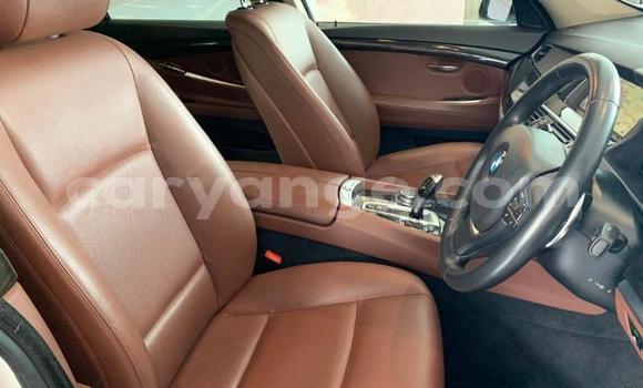 Acheter Occasion Voiture BMW 5–Series Blanc à Oshakati, Namibie Acheter Occasion Voiture BMW 5–Series Blanc à Oshakati, Namibie