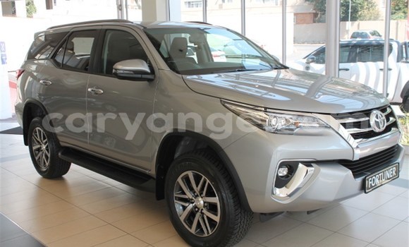 Buy Used Volkswagen Transporter White Car in Karasburg in Karas Buy Used Volkswagen Transporter White Car in Karasburg in Karas