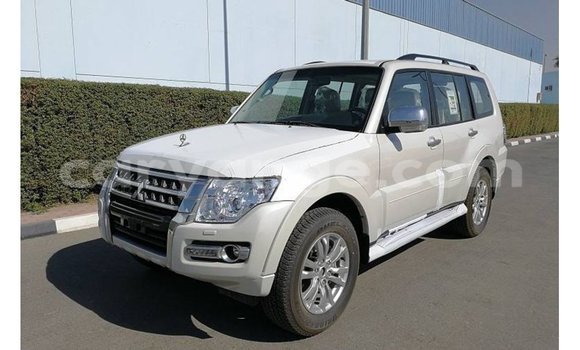 Buy Import Mitsubishi Pajero White Car in Import - Dubai in Namibia Buy Import Mitsubishi Pajero White Car in Import - Dubai in Namibia