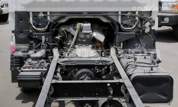 Buy Import Mitsubishi Carisma White Car in Import - Dubai in Namibia Buy Import Mitsubishi Carisma White Car in Import - Dubai in Namibia