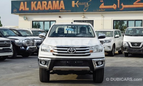 Acheter Import Voiture Toyota Hilux Blanc à Import - Dubai, Namibie Acheter Import Voiture Toyota Hilux Blanc à Import - Dubai, Namibie