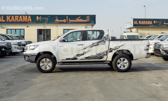 Acheter Import Voiture Toyota Hilux Blanc à Import - Dubai, Namibie Acheter Import Voiture Toyota Hilux Blanc à Import - Dubai, Namibie