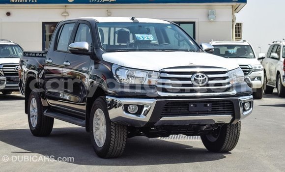 Acheter Import Voiture Toyota Hilux Noir à Import - Dubai, Namibie Acheter Import Voiture Toyota Hilux Noir à Import - Dubai, Namibie