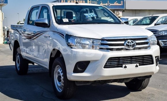 Acheter Import Voiture Toyota Hilux Blanc à Import - Dubai, Namibie Acheter Import Voiture Toyota Hilux Blanc à Import - Dubai, Namibie
