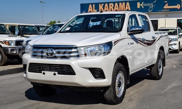 Acheter Import Voiture Toyota Hilux Blanc à Import - Dubai, Namibie Acheter Import Voiture Toyota Hilux Blanc à Import - Dubai, Namibie