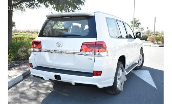 Buy Import Toyota Land Cruiser White Car in Import - Dubai in Namibia Buy Import Toyota Land Cruiser White Car in Import - Dubai in Namibia