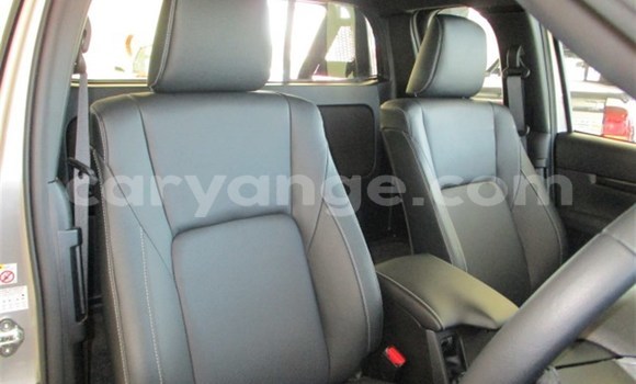 Buy Used Toyota Hilux Silver Car in Karasburg in Karas Buy Used Toyota Hilux Silver Car in Karasburg in Karas