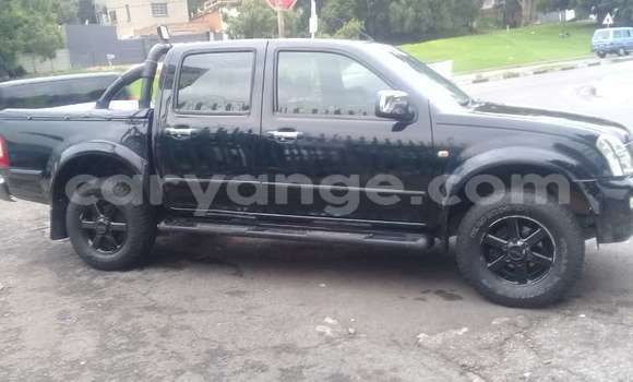 Acheter Occasion Voiture Isuzu KB Noir à Windhoek, Namibie Acheter Occasion Voiture Isuzu KB Noir à Windhoek, Namibie