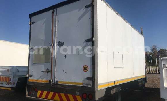 Buy Used Hino 300 Series White Truck in Windhoek in Namibia Buy Used Hino 300 Series White Truck in Windhoek in Namibia