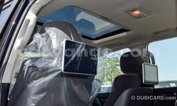 Acheter Import Voiture Toyota Land Cruiser Noir à Import - Dubai, Namibie Acheter Import Voiture Toyota Land Cruiser Noir à Import - Dubai, Namibie