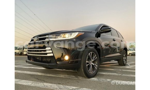 Acheter Import Voiture Toyota Highlander Noir à Import - Dubai, Namibie Acheter Import Voiture Toyota Highlander Noir à Import - Dubai, Namibie
