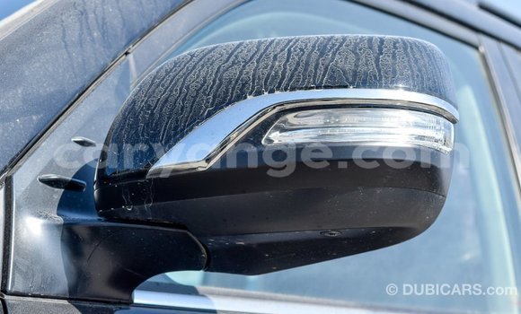 Acheter Import Voiture Toyota Land Cruiser Noir à Import - Dubai, Namibie Acheter Import Voiture Toyota Land Cruiser Noir à Import - Dubai, Namibie