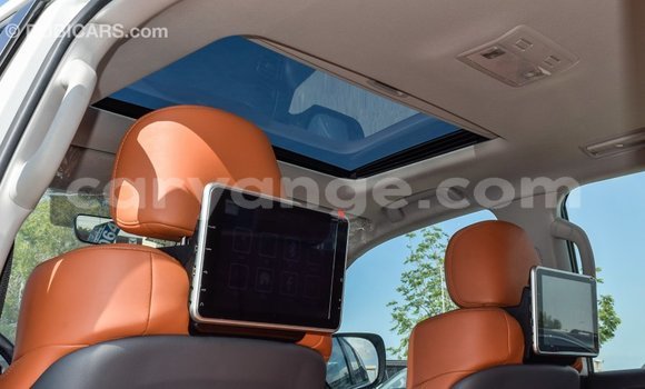 Acheter Import Voiture Toyota Land Cruiser Blanc à Import - Dubai, Namibie Acheter Import Voiture Toyota Land Cruiser Blanc à Import - Dubai, Namibie