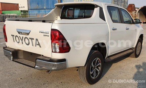 Acheter Import Voiture Toyota Hilux Blanc à Import - Dubai, Namibie Acheter Import Voiture Toyota Hilux Blanc à Import - Dubai, Namibie