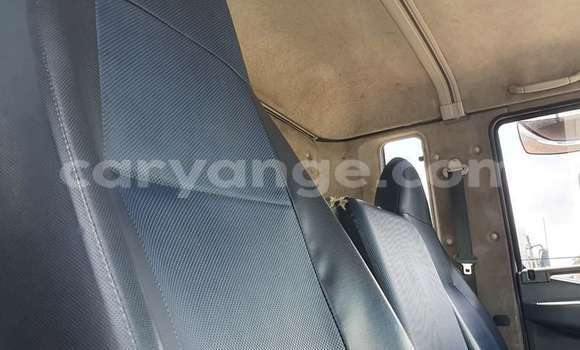 Acheter Occasion Utilitaire Mitsubishi L400 Blanc à Windhoek, Namibie Acheter Occasion Utilitaire Mitsubishi L400 Blanc à Windhoek, Namibie