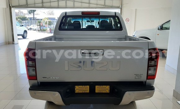 Buy Used Isuzu D–MAX Silver Car in Grootfontein in Namibia Buy Used Isuzu D–MAX Silver Car in Grootfontein in Namibia