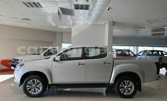 Buy Used Isuzu D–MAX Silver Car in Grootfontein in Namibia Buy Used Isuzu D–MAX Silver Car in Grootfontein in Namibia