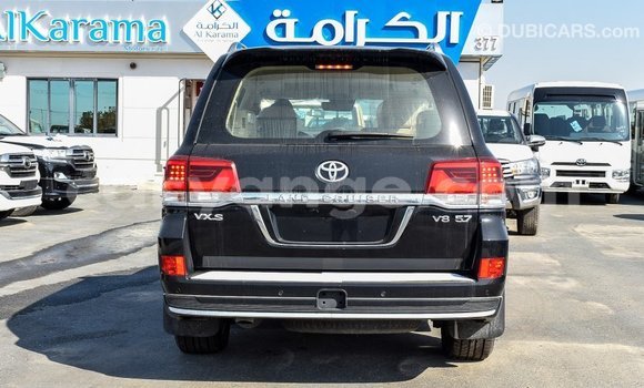 Acheter Import Voiture Toyota Land Cruiser Noir à Import - Dubai, Namibie Acheter Import Voiture Toyota Land Cruiser Noir à Import - Dubai, Namibie