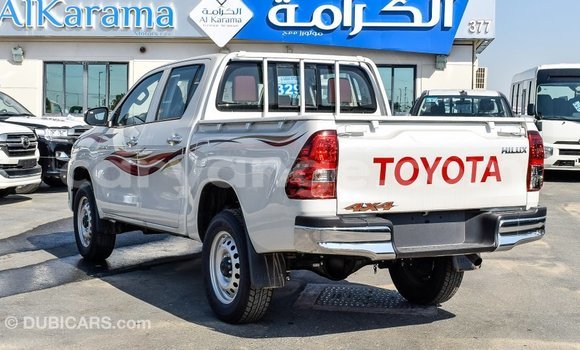 Acheter Import Voiture Toyota Hilux Blanc à Import - Dubai, Namibie Acheter Import Voiture Toyota Hilux Blanc à Import - Dubai, Namibie