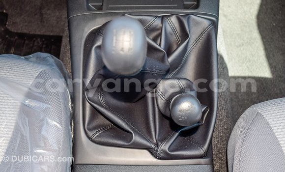 Acheter Import Voiture Mitsubishi L200 Blanc à Import - Dubai, Namibie Acheter Import Voiture Mitsubishi L200 Blanc à Import - Dubai, Namibie