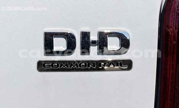 Acheter Import Voiture Mitsubishi L200 Blanc à Import - Dubai, Namibie Acheter Import Voiture Mitsubishi L200 Blanc à Import - Dubai, Namibie