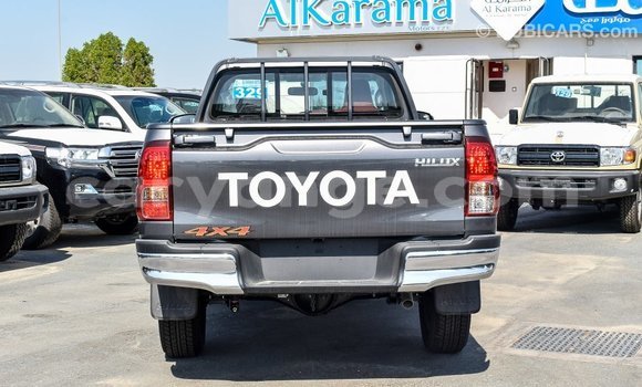 Acheter Import Voiture Toyota Hilux Autre à Import - Dubai, Namibie Acheter Import Voiture Toyota Hilux Autre à Import - Dubai, Namibie