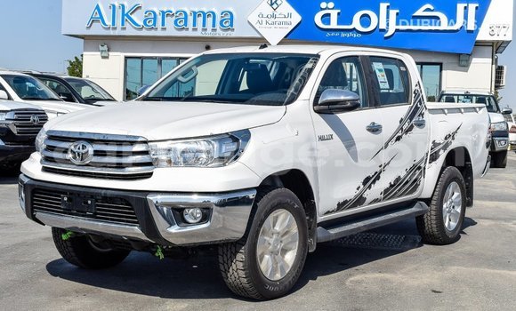 Acheter Import Voiture Toyota Hilux Blanc à Import - Dubai, Namibie Acheter Import Voiture Toyota Hilux Blanc à Import - Dubai, Namibie