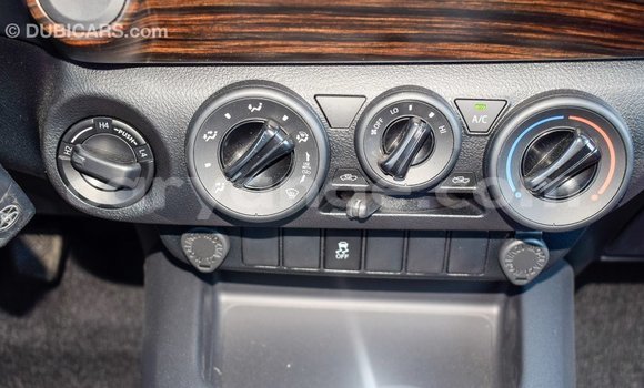 Acheter Import Voiture Toyota Hilux Blanc à Import - Dubai, Namibie Acheter Import Voiture Toyota Hilux Blanc à Import - Dubai, Namibie