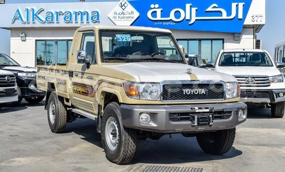 Acheter Import Voiture Toyota Land Cruiser Beige à Import - Dubai, Namibie Acheter Import Voiture Toyota Land Cruiser Beige à Import - Dubai, Namibie