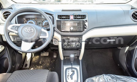 Acheter Import Voiture Toyota Rush Marron à Import - Dubai, Namibie Acheter Import Voiture Toyota Rush Marron à Import - Dubai, Namibie