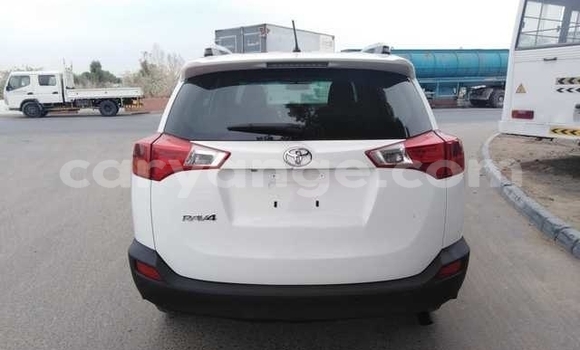 Buy Used Toyota RAV4 White Car in Warmbad in Karas Buy Used Toyota RAV4 White Car in Warmbad in Karas