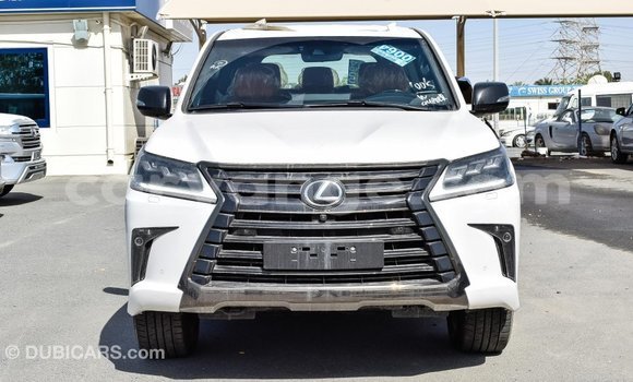 Acheter Import Voiture Lexus LX Blanc à Import - Dubai, Namibie Acheter Import Voiture Lexus LX Blanc à Import - Dubai, Namibie