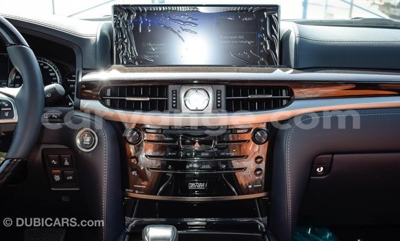 Acheter Import Voiture Lexus LX Blanc à Import - Dubai, Namibie Acheter Import Voiture Lexus LX Blanc à Import - Dubai, Namibie