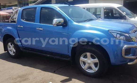 Acheter Occasion Voiture Isuzu KB Bleu à Windhoek, Namibie Acheter Occasion Voiture Isuzu KB Bleu à Windhoek, Namibie