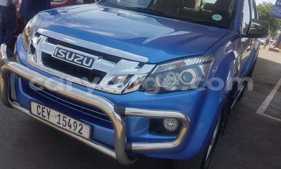 Acheter Occasion Voiture Isuzu KB Bleu à Windhoek, Namibie Acheter Occasion Voiture Isuzu KB Bleu à Windhoek, Namibie