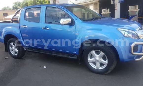 Acheter Occasion Voiture Isuzu KB Bleu à Windhoek, Namibie Acheter Occasion Voiture Isuzu KB Bleu à Windhoek, Namibie