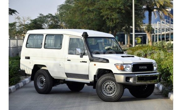 Buy Import Toyota Land Cruiser White Car in Import - Dubai in Namibia Buy Import Toyota Land Cruiser White Car in Import - Dubai in Namibia