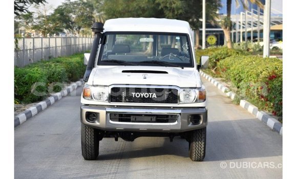 Buy Import Toyota Land Cruiser White Car in Import - Dubai in Namibia Buy Import Toyota Land Cruiser White Car in Import - Dubai in Namibia
