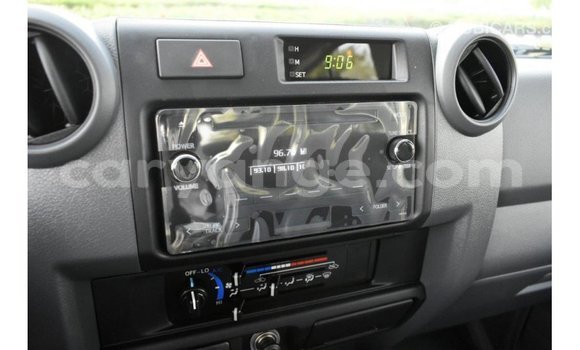 Buy Import Toyota Land Cruiser White Car in Import - Dubai in Namibia Buy Import Toyota Land Cruiser White Car in Import - Dubai in Namibia
