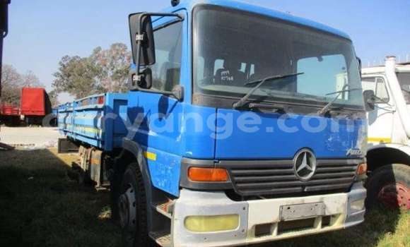Buy Used Mercedes‒Benz 1520 Blue Truck in Karasburg in Karas Buy Used Mercedes‒Benz 1520 Blue Truck in Karasburg in Karas